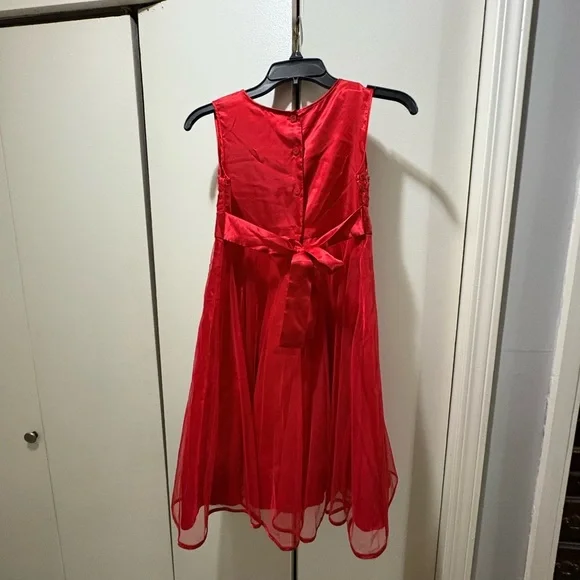 Elegant Red Kids Dress - Picture 4 of 4